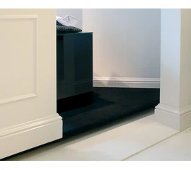 Плинтус Orac Decor SX118 2000х138х18 мм - фото 219711mini